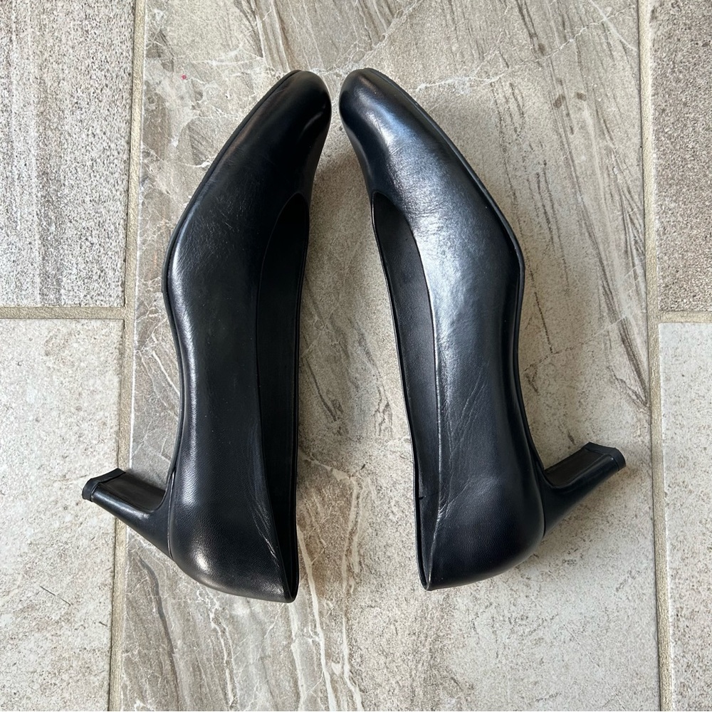 NWOB Stuart Weitzman Chic Pump Black Nappa Leather Heels Size 9.5N (Narrow) - Picture 4 of 10